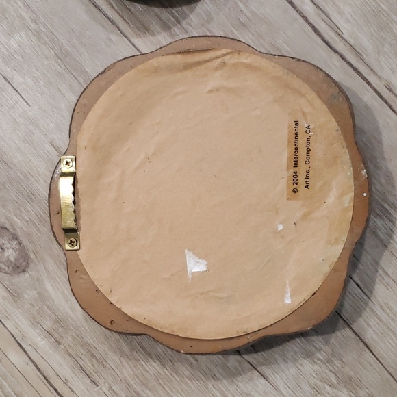 2 Vintage 6" wall decor mirrors. - Picture 4 of 7